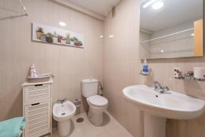 A bathroom at Apartamento Centro Santiago