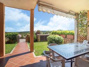 Κήπος έξω από το ISA-Residence in Marinella just 100 mt from the sea