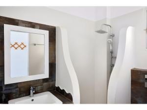 Koupelna v ubytování Hotel Glaros Karpathos