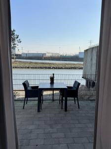 Výhled na řeku, která protéká v blízkosti bed and breakfast