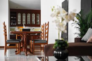 Et opholdsområde på Luxury Massarossa Pool Villa Pattaya-21