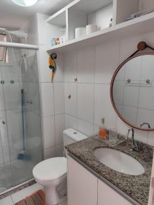 Et badeværelse på Apartamento Dois Quartos - Garagem - Localização excelente em Brotas