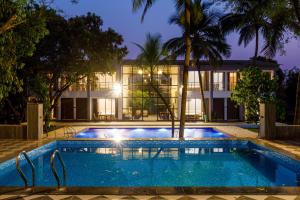Bazén v ubytování Pool Villas with Cook by Baya Resorts - Karjat nebo v jeho okolí