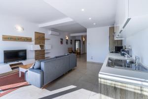 Ảnh trong thư viện ảnh của Bright and modern apartment ở St Julian's