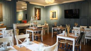 Clos Saint Martin餐厅或其他用餐的地方