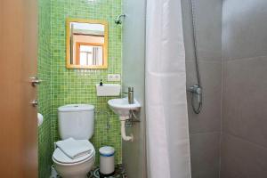 Kúpeľňa v ubytovaní Beautiful apartment in Las Ramblas Barcelona 6pax