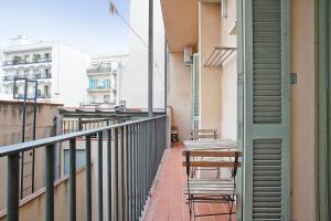 Balkón alebo terasa v ubytovaní Beautiful apartment in Las Ramblas Barcelona 6pax