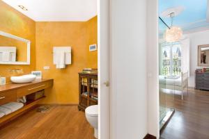 Kúpeľňa v ubytovaní Central Suites Barcelona