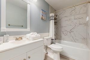 Et badeværelse på Water Street Beauty + 12 billeder