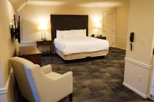 Voodi või voodid majutusasutuse Wingate by Wyndham Bellingham Heritage Inn toas