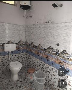 Koupelna v ubytování Krishna resort