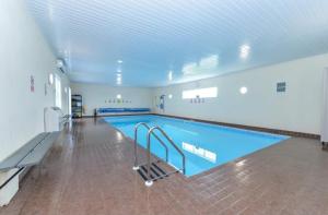 Hồ bơi trong/gần Luxury spacious room