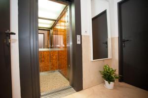 Zdjęcie z galerii obiektu Fuencarral Apartments w Madrycie