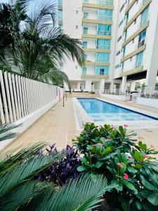 Kolam renang di atau dekat dengan Duplex Penthouse Excellent Location