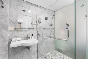 Bilik mandi di Nest on Newcastle - E5