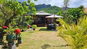 Um jardim no exterior de MOOREA - Fare Nihei