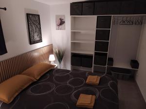 Postel nebo postele na pokoji v ubytování charmant gite 25m² indépendant