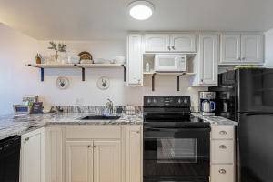 Cucina o angolo cottura di All New Historic Charmer in the Heart of Durango