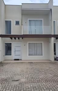 Bygningen som feriehuset ligger i