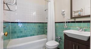 Gallery image of EMBASSY HOTEL in San Francisco +41 photos