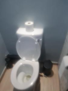 Ένα μπάνιο στο Mikasa Cukasa Geust House