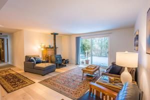 Posezení v ubytování PA West Side Paradise + 13 fotografií