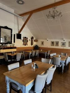 Restaurace v ubytování Na Hřebenovce