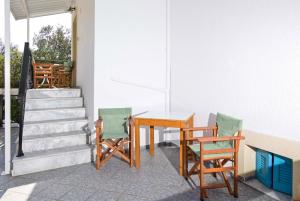 Balkón nebo terasa v ubytování Alkyon Studios