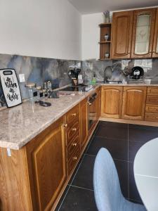 Zdjęcie z galerii obiektu Saraj Lux Apartman 2 w Sarajewie +6 zdjęć