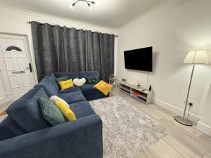 TV a/nebo společenská místnost v ubytování Modern 3 Bed near ExCel-Big Ben