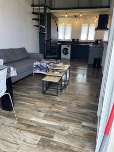 Kuchyň nebo kuchyňský kout v ubytování Haut de villa vue mer 3 pièces climatisé & wifi 4 à 6 personnes