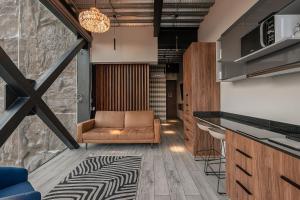 Kuchyň nebo kuchyňský kout v ubytování The Diamond Loft Modern Luxury with a Fully Equipped Kitchen