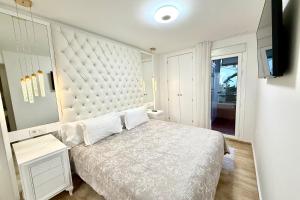 A bed or beds in a room at MARBELLA ALICATE BEACHFRONT - Luxury Apartment-2