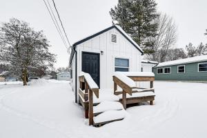1 Mi to Main Street Polson Updated Home with Deck! semasa musim sejuk