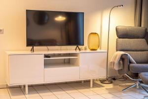 TV a/nebo společenská místnost v ubytování Marina-View