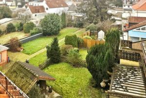 a model of a garden in a residential neighborhood at Cozy Mozy - Gemütliche Wohnung in Bremen Hemelingen in Bremen
