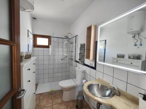 Ένα μπάνιο στο Casa QUILI +36 φωτογραφίες