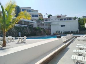 Sundlaugin á Hotel Aristos Acapulco eða í nágrenninu