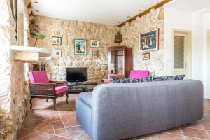 Μια τηλεόραση ή/και κέντρο ψυχαγωγίας στο Holiday house with WiFi Dubrovnik - 23839