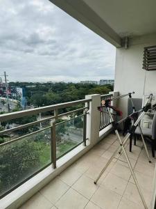 Balkón nebo terasa v ubytování Tan condo fairway