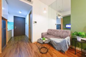 Apartment Luxury - Infinity Pool by Center City的休息区