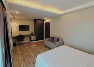 صورة لـ Ambien's Place Residential Hotel في داغوبان