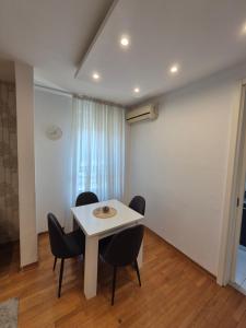 Foto sihtkohas Novi Beograd asuva majutusasutuse Neven galeriist