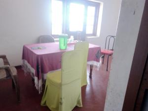 Gallery image of Edward's PEKOE TRAIL youth hostel in Idalgashinna +5 photos