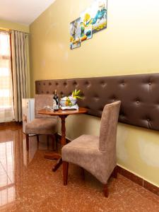 Maxland Hotel的休息区