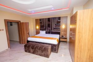 Fotografie z fotogalerie ubytování Radia Hotel & Suites ve Warri + 1 fotografie