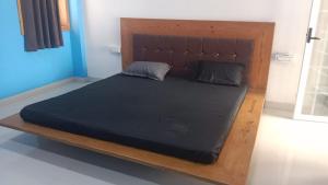 صورة لـ Weeken villa with personal pool في بهوي +صورة واحدة