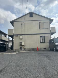 Το κτήριο όπου στεγάζεται  το διαμέρισμα