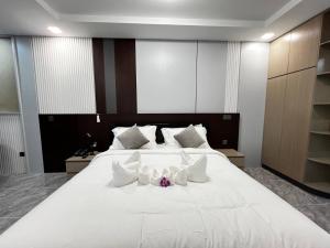 Billede fra billedgalleriet på Palace Suite Residence i Phnom Penh + 36 billeder