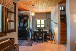 Fotografie z fotogalerie ubytování Dandy Villas Tsagkarada - Sky Blue Pansy - Jacuzzi v destinaci Tsagarada + 28 fotografií